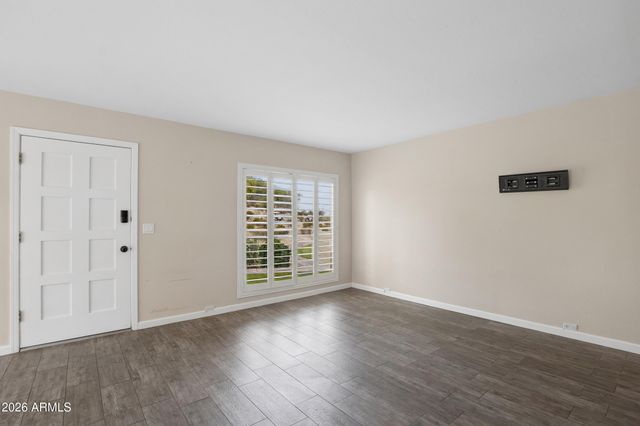 8621 S 51ST Street 3, Phoenix, AZ 85044