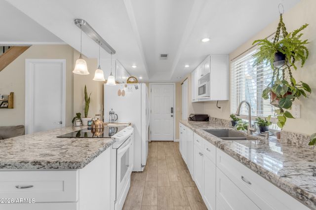 8621 S 51ST Street 3, Phoenix, AZ 85044