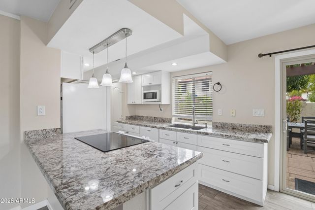 8621 S 51ST Street 3, Phoenix, AZ 85044