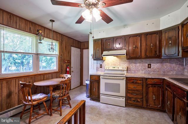 2173 OLD YORK RD, Florence, NJ 08518