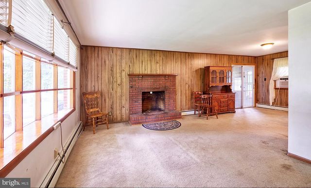 2173 OLD YORK RD, Florence, NJ 08518