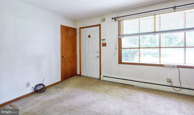 2173 OLD YORK RD, Florence, NJ 08518