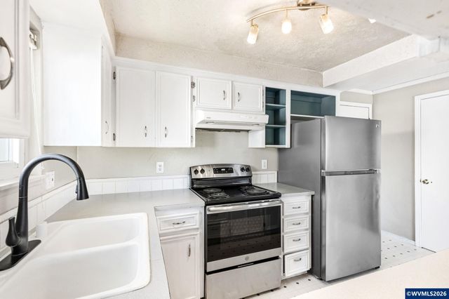 2396 Lafayette St SE, Albany, OR 97322