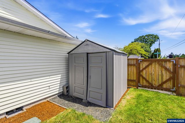 2396 Lafayette St SE, Albany, OR 97322