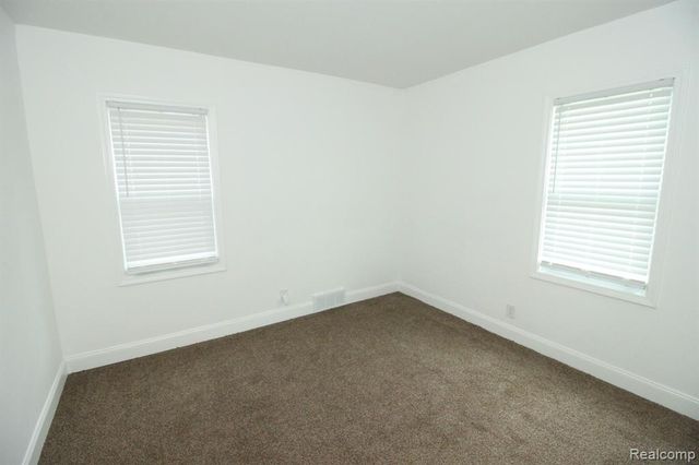 16873 Mansfield Street, Detroit, MI 48235