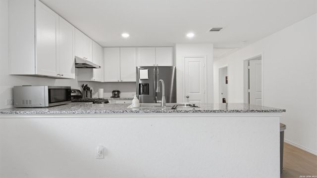 4117 WATER FALL CV, San Antonio, TX 78223