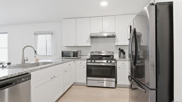 4117 WATER FALL CV, San Antonio, TX 78223