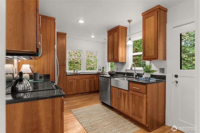 316 W Newell Street, Seattle, WA 98119