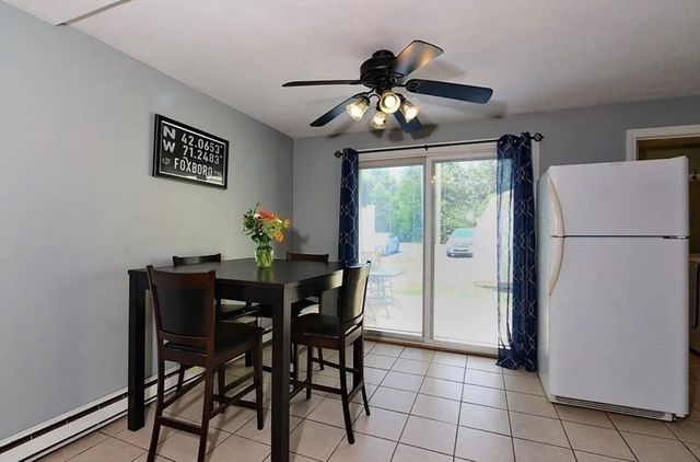 4 George St 3, Plainville, MA 02762