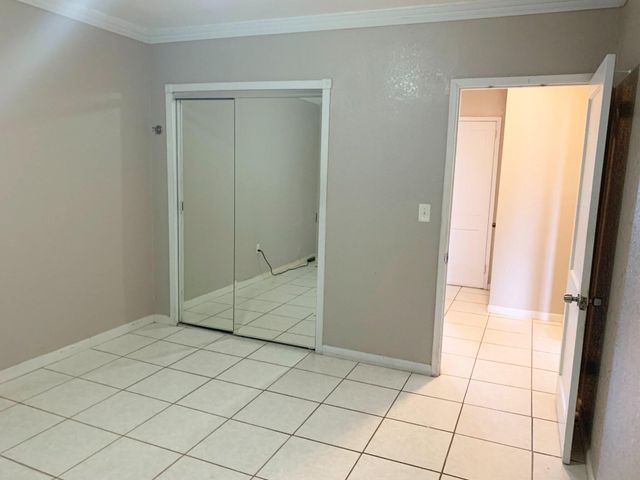 555 SW 16TH Avenue 15, Miami, FL 33135