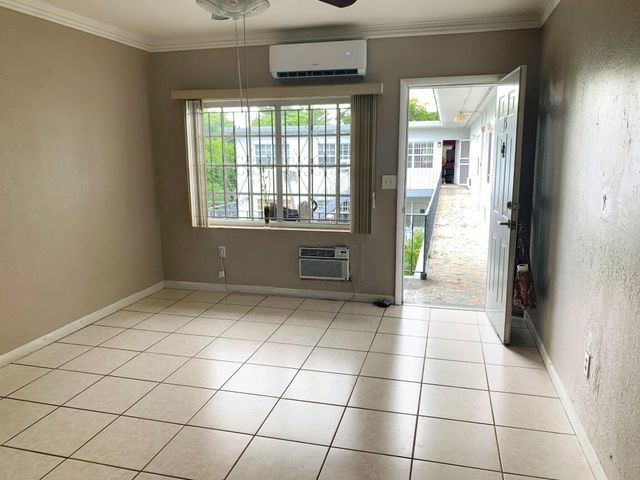 555 SW 16TH Avenue 15, Miami, FL 33135