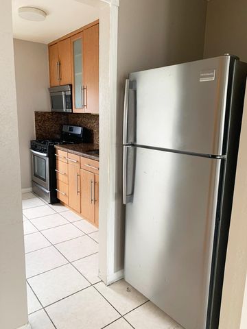 555 SW 16TH Avenue 15, Miami, FL 33135