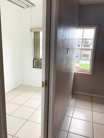 555 SW 16TH Avenue 15, Miami, FL 33135