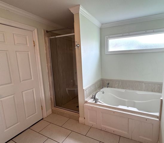 1612 Maple St, Morgan City, LA 70380