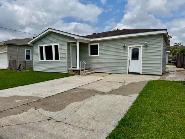 1612 Maple St, Morgan City, LA 70380