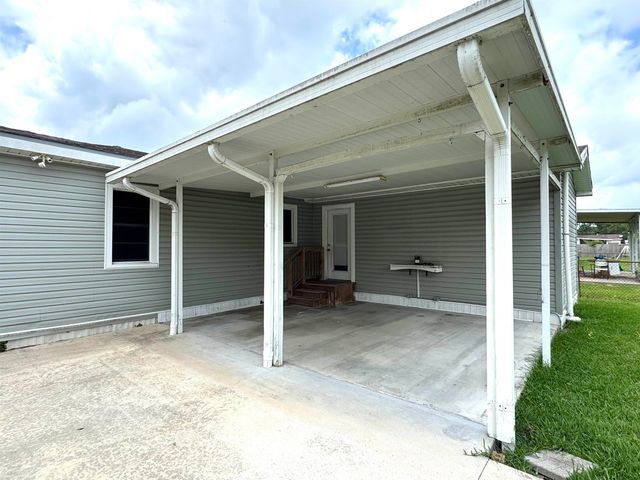 1612 Maple St, Morgan City, LA 70380