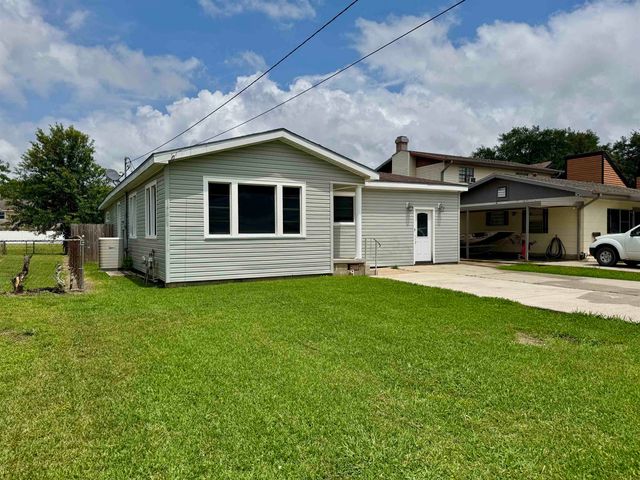 1612 Maple St, Morgan City, LA 70380