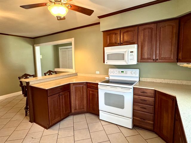 1612 Maple St, Morgan City, LA 70380