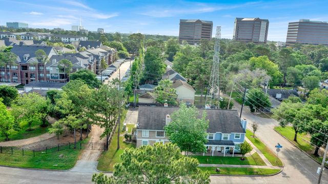 770 Memorial Mews Street A, Houston, TX 77079