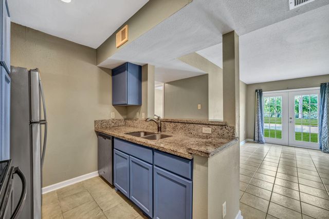 770 Memorial Mews Street A, Houston, TX 77079