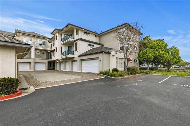 1000 Davit Lane 106, Redwood City, CA 94065