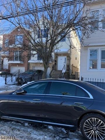 194 S 8Th St, Newark City, NJ 07103