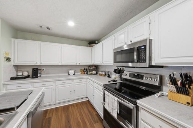 9318 Spindlewood Drive, Houston, TX 77083