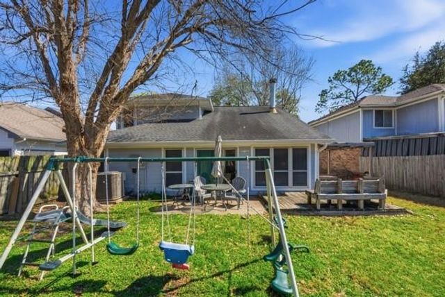 9318 Spindlewood Drive, Houston, TX 77083