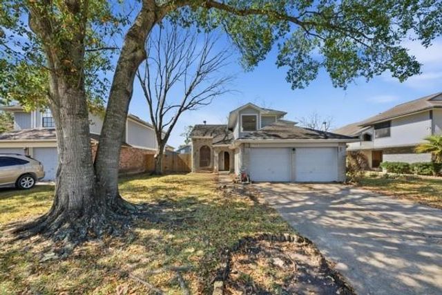 9318 Spindlewood Drive, Houston, TX 77083