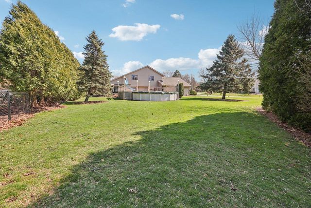 6241 S Whitnall WAY, Hales Corners, WI 53130
