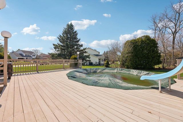 6241 S Whitnall WAY, Hales Corners, WI 53130