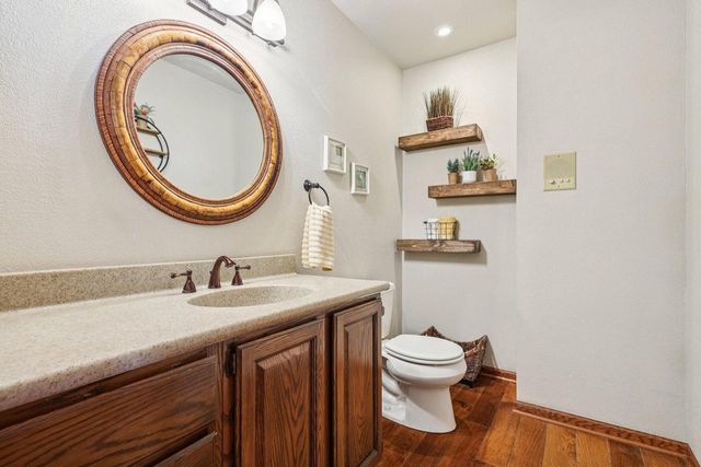 6241 S Whitnall WAY, Hales Corners, WI 53130