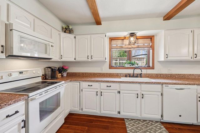 6241 S Whitnall WAY, Hales Corners, WI 53130