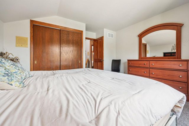6241 S Whitnall WAY, Hales Corners, WI 53130