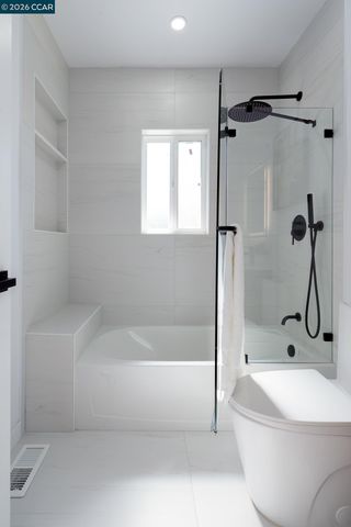 1515 Hampel St, Oakland, CA 94602