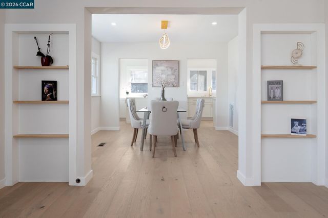 1515 Hampel St, Oakland, CA 94602