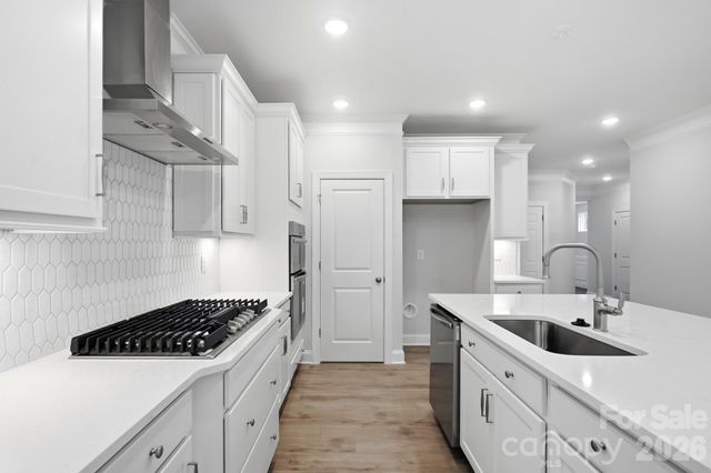 13130 Foxberry Road, Charlotte, NC 28213