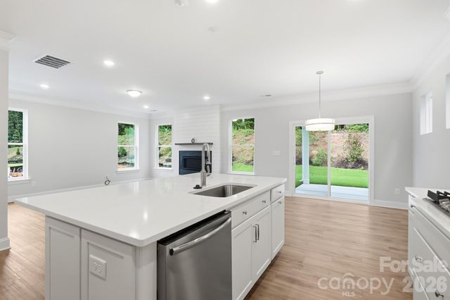13130 Foxberry Road, Charlotte, NC 28213