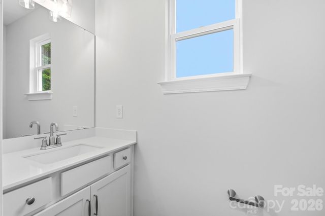 13130 Foxberry Road, Charlotte, NC 28213