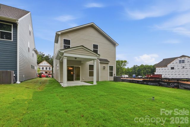 13130 Foxberry Road, Charlotte, NC 28213