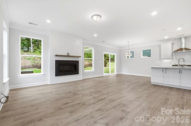 13130 Foxberry Road, Charlotte, NC 28213