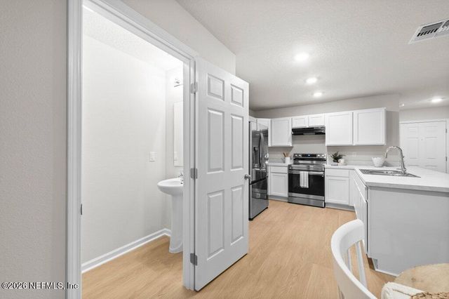 8941 HARE Avenue, Jacksonville, FL 32211