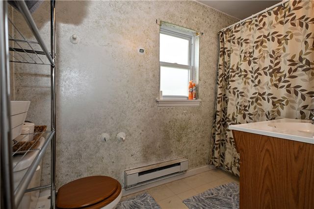 308 E LINCOLN AVE, Mcdonald, PA 15057