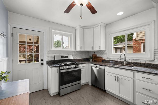 5724 Rosa Avenue, St Louis, MO 63109