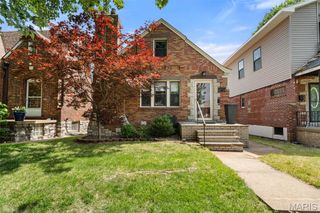 5724 Rosa Avenue, St Louis, MO 63109