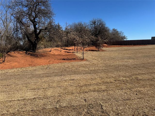 912 Acclivis Circle, Newcastle, OK 73065