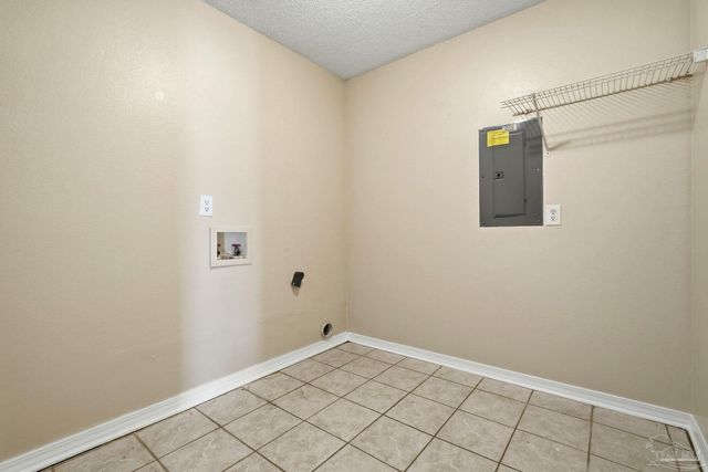 7301 Copter Ln, Milton, FL 32570