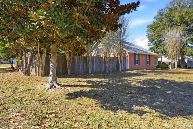 7301 Copter Ln, Milton, FL 32570