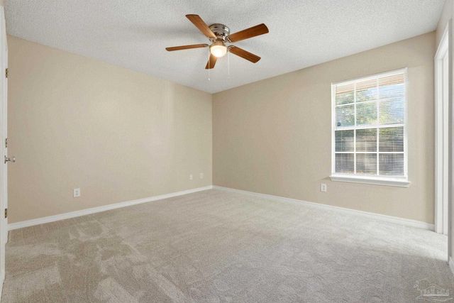 7301 Copter Ln, Milton, FL 32570