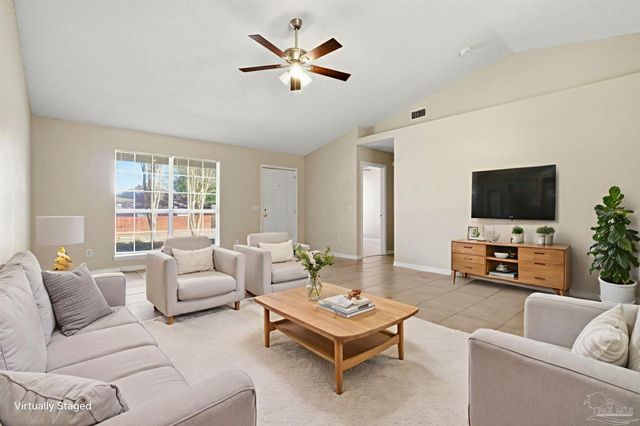 7301 Copter Ln, Milton, FL 32570